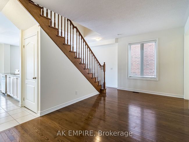 856 Miltonbrook Cres, House attached with 4 bedrooms, 3 bathrooms and 2 parking in Milton ON | Image 14
