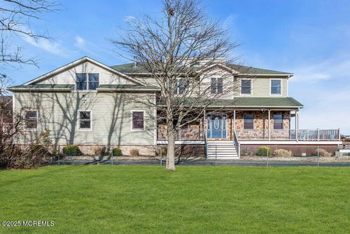 7 Manahassett Park Dr, Long Branch, NJ, 07740-7909 | Card Image