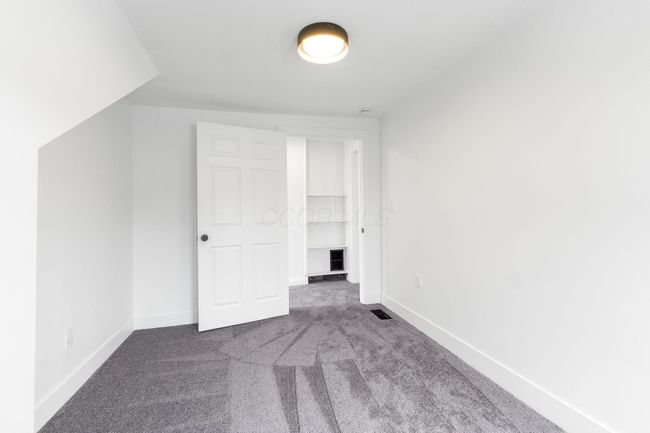 206 W Columbus St, House other with 4 bedrooms, 2 bathrooms and null parking in Lithopolis OH | Image 37