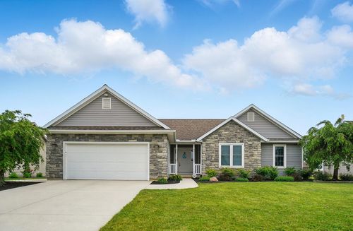 1810 Rosewood Dr, Wapakoneta, OH, 45895-7340 | Card Image