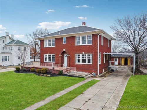 1715 Grandview Ave, Pawhuska, OK, 74056-1828 | Card Image