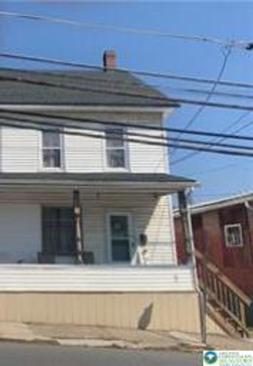 525 Pennsylvania Ave, Bangor, PA, 18013-1841 | Card Image