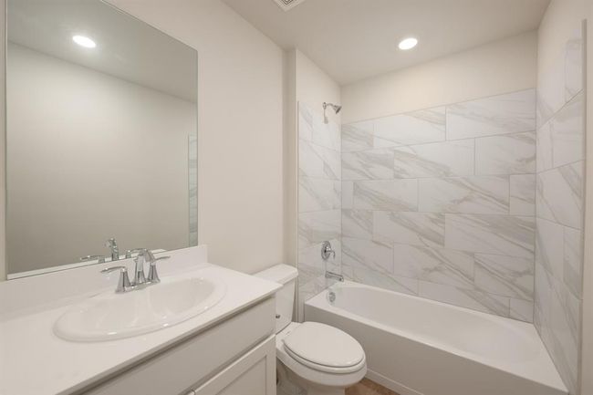 1213 E Stetson Ln, House other with 3 bedrooms, 2 bathrooms and null parking in Mustang OK | Image 13