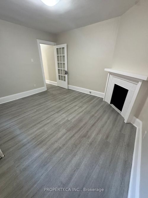 3-781 St Clair Ave W, Toronto, ON, M6C1B7 | Card Image