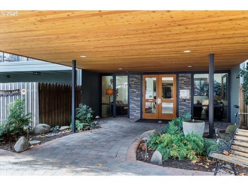 415-45 Eagle Crest Dr, Lake Oswego, OR, 97035-1049 | Card Image