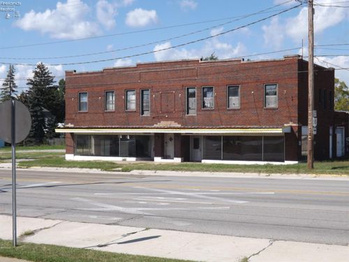 135 E Mcpherson Hwy, Clyde, OH, 43410-1237 | Card Image