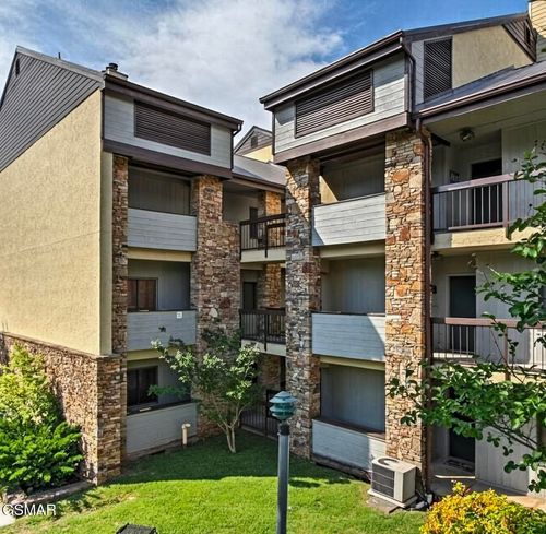 305-1130 Ski View Dr, Gatlinburg, TN, 37738-4538 | Card Image