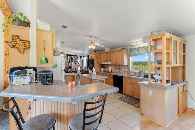3345 State Highway 11 E, House other with 3 bedrooms, 2 bathrooms and null parking in Wolfe City TX | Image 21