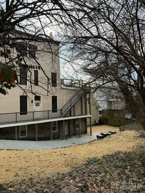 989 Parkside Pl, Cincinnati, OH, 45202 | Card Image