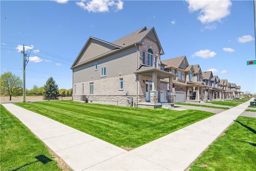 22 Henry Maracle St, Ayr, ON, N0B1E0 | Card Image
