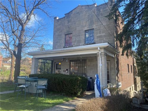 2736 Middletown Rd, Pittsburgh, PA, 15205-2307 | Card Image