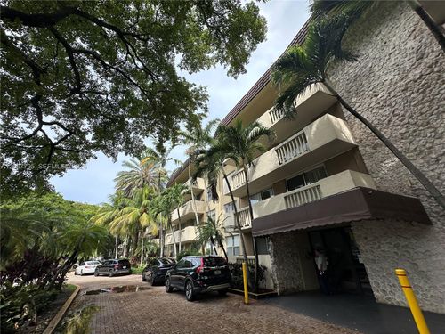 426-1800 Sans Souci Blvd, North Miami, FL, 33181-3046 | Card Image