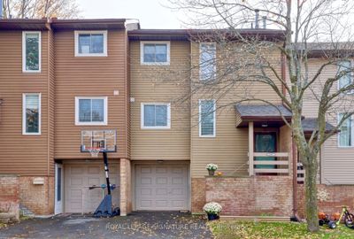 117 Lynden Cir, Condo with 3 bedrooms, 2 bathrooms and 2 parking in Georgetown ON | Image 2