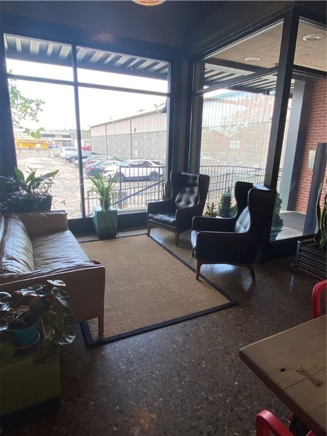 APT-315 - 2250 Mary St, Condo with 2 bedrooms, 2 bathrooms and null parking in Pittsburgh PA | Image 5