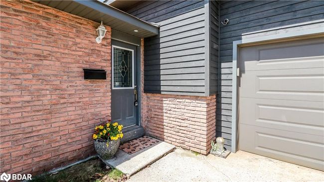 51 Christie Cres, House other with 4 bedrooms, 2 bathrooms and 5 parking in Barrie ON | Image 7