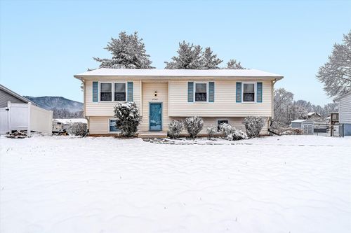 4760 Lantern St, Roanoke, VA, 24019-2500 | Card Image