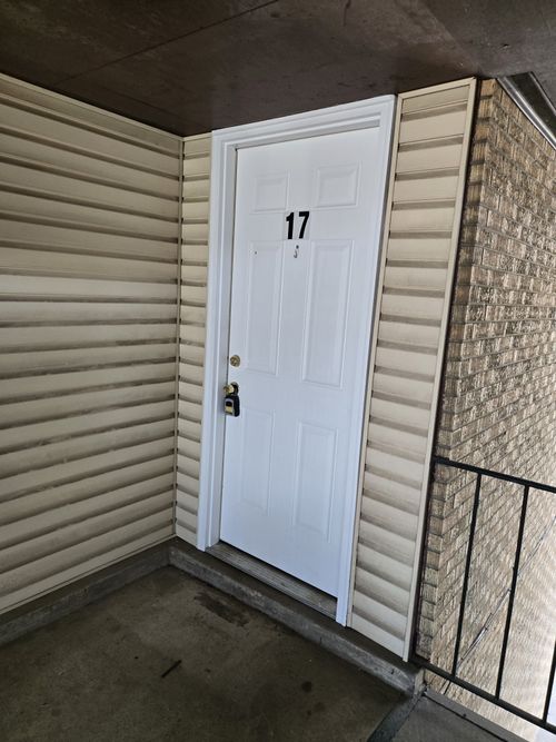 a17-555 N Dupont Ave, Madison, TN, 37115-3231 | Card Image