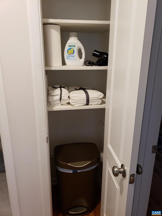 APT-1 - 1511 E High St, Condo with 1 bedrooms, 1 bathrooms and null parking in CHARLOTTESVILLE VA | Image 17