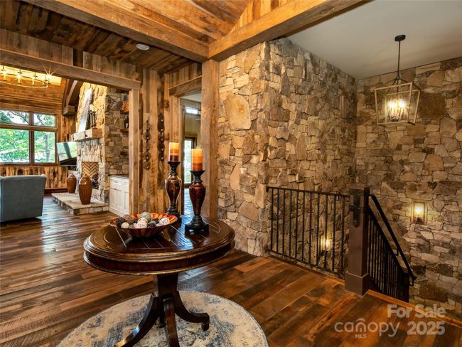 93 N Snow Ridge Dr, House other with 5 bedrooms, 7 bathrooms and null parking in Hendersonville NC | Image 14