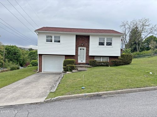 2401 13th Ave, Altoona, PA, 16601-2105 | Card Image