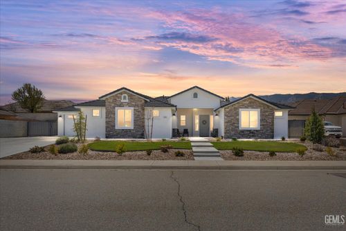 506 Rosehaven Ln, Tehachapi, CA, 93561 | Card Image