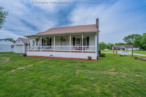 629 3rd St, New Haven, WV, 25265-7753 | Card Image