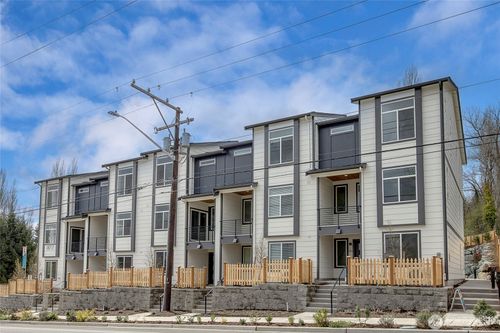 unit-105-18717 68th Ave Ne, Kenmore, WA, 98028-2603 | Card Image
