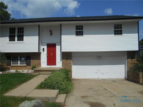 2545 Woodfox Dr, Toledo, OH, 43611-1185 | Card Image