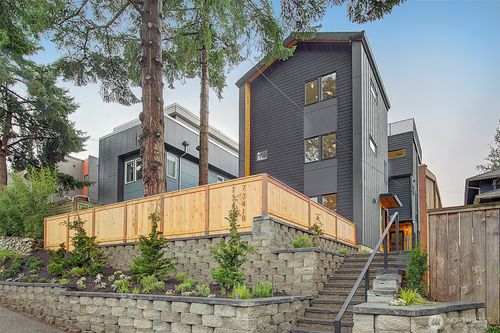 7341 California Ave Sw, Seattle, WA, 98136-2112 | Card Image