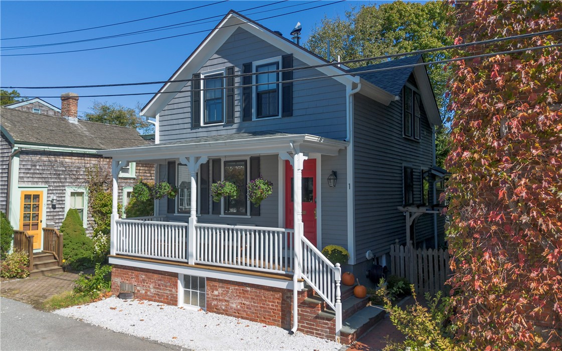 Guerney Ct, Newport, RI 02840