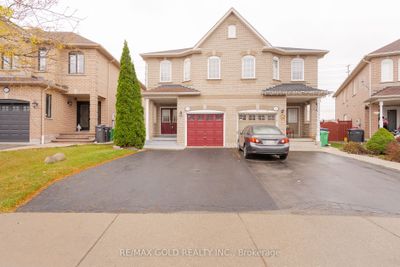 86 Native Landing, House attached with 4 bedrooms, 4 bathrooms and 5 parking in Brampton ON | Image 2