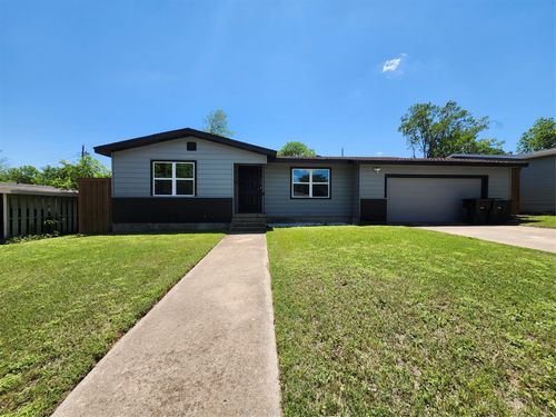 209 W Victory Ave, Temple, TX, 76501-1716 | Card Image