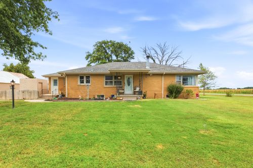 1055 N Oliver Rd, Belle Plaine, KS, 67013-7912 | Card Image
