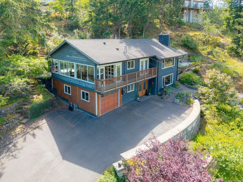 3583 Hammond Bay Rd, Nanaimo, BC, V9T1E8 | Card Image