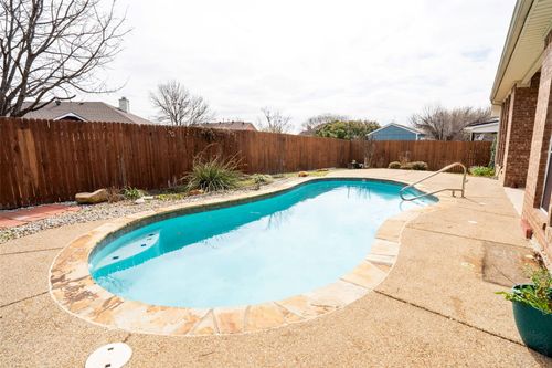 8700 Shadow Trace Dr, Fort Worth, TX, 76244-7969 | Card Image