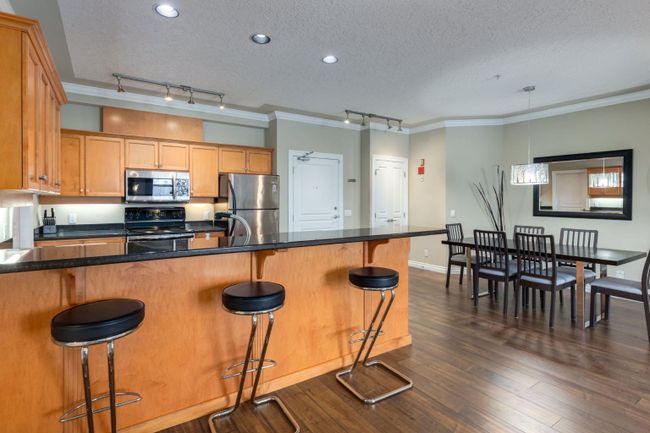 406 - 59 22 Avenue Sw, Home with 2 bedrooms, 2 bathrooms and 1 parking in Calgary AB | Image 3