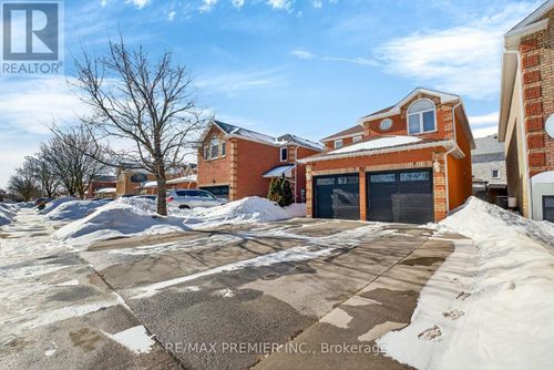 12 Bayview Street, Brampton (Northwood Park), ON, L6X4P1 | Card Image