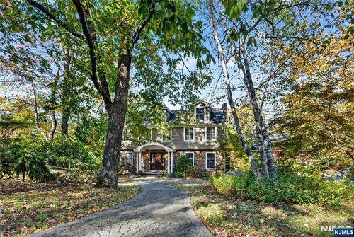 101 Cheshire Ln, Ringwood, NJ, 07456-2746 | Card Image