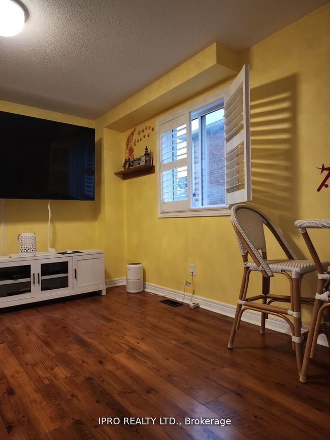 BDRM-2 - 192 Sundew Dr, House attached with 1 bedrooms, 1 bathrooms and 1 parking in Barrie ON | Image 16