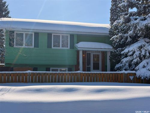 1431 16th St W, Prince Albert, SK, S6V3W8 | Card Image