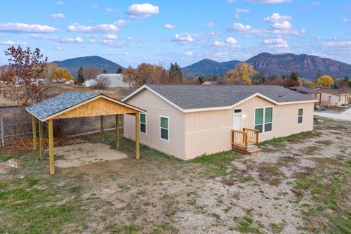 906 W Valley Ave, Chewelah, WA, 99109 | Card Image