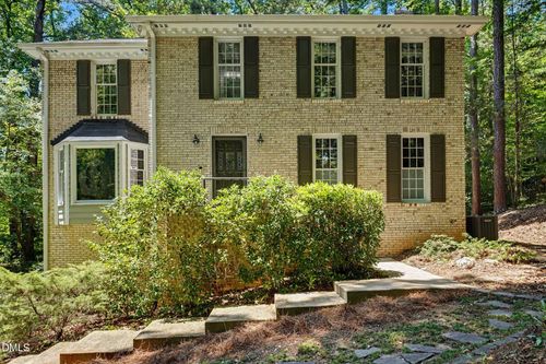 5537 Parkwood Dr, Raleigh, NC, 27612-6230 | Card Image