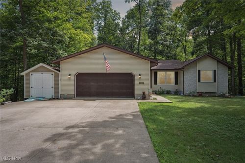 1284 Laurel Dr, West Salem, OH, 44287-9135 | Card Image
