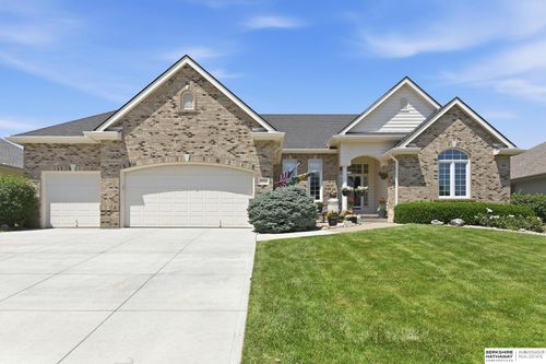 9406 Granville Pkwy, La Vista, NE, 68128-2991 | Card Image