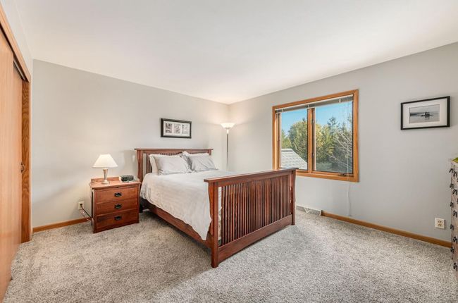 S75W17553 Harbor Circle, Condo with 2 bedrooms, 2 bathrooms and null parking in Muskego WI | Image 26