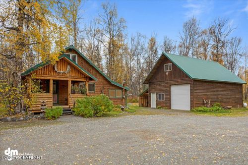 8985 E Petersville Road, Trapper Creek, AK, 99683 | Card Image