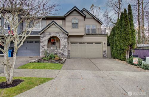 5717 Nw 26th Ave, Camas, WA, 98607-8633 | Card Image