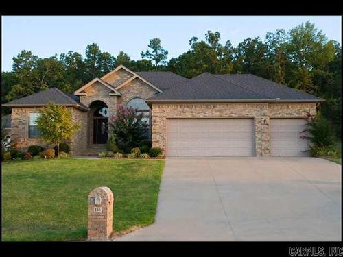 136 Orleans Dr, Maumelle, AR, 72113-6767 | Card Image