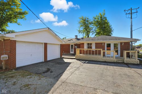 639 Averitt Rd, Greenwood, IN, 46142-2013 | Card Image