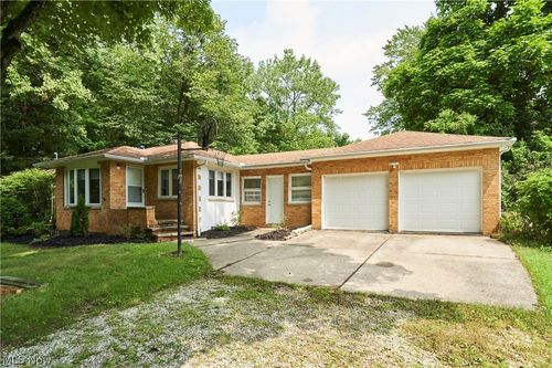 3917 Mill St, Richfield, OH, 44286-9191 | Card Image